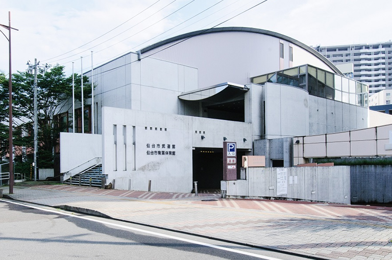 仙台市 青葉体育館・仙台市武道館」(仙台市青葉区-スポーツ施設/運動公園-〒981-0912)の地図/アクセス/地点情報 - NAVITIME