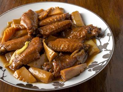 たけのこと鶏手羽元の煮物