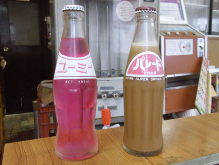 古いジュースの空き瓶地サイダー・昭和レトロ │昭和レトロと古道具の買い取り 花子さん 静岡県浜松市で骨董品からリサイクル品まで幅広く買取をしています