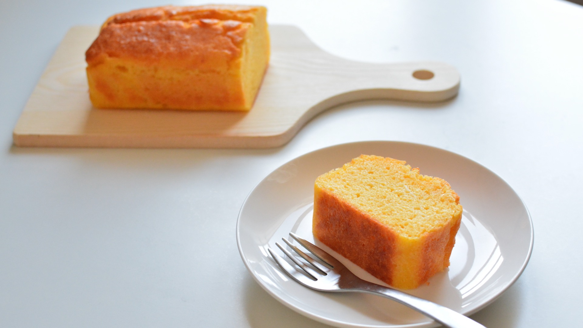 冷やしておいしいレモンのパウンドケーキ