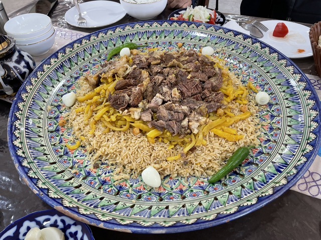 🇺🇿ウズベク料理って？日本人に合う？旅行で食べたもの全部かくウズベキスタン旅行2024夏ま🍺アラサー有給旅行記