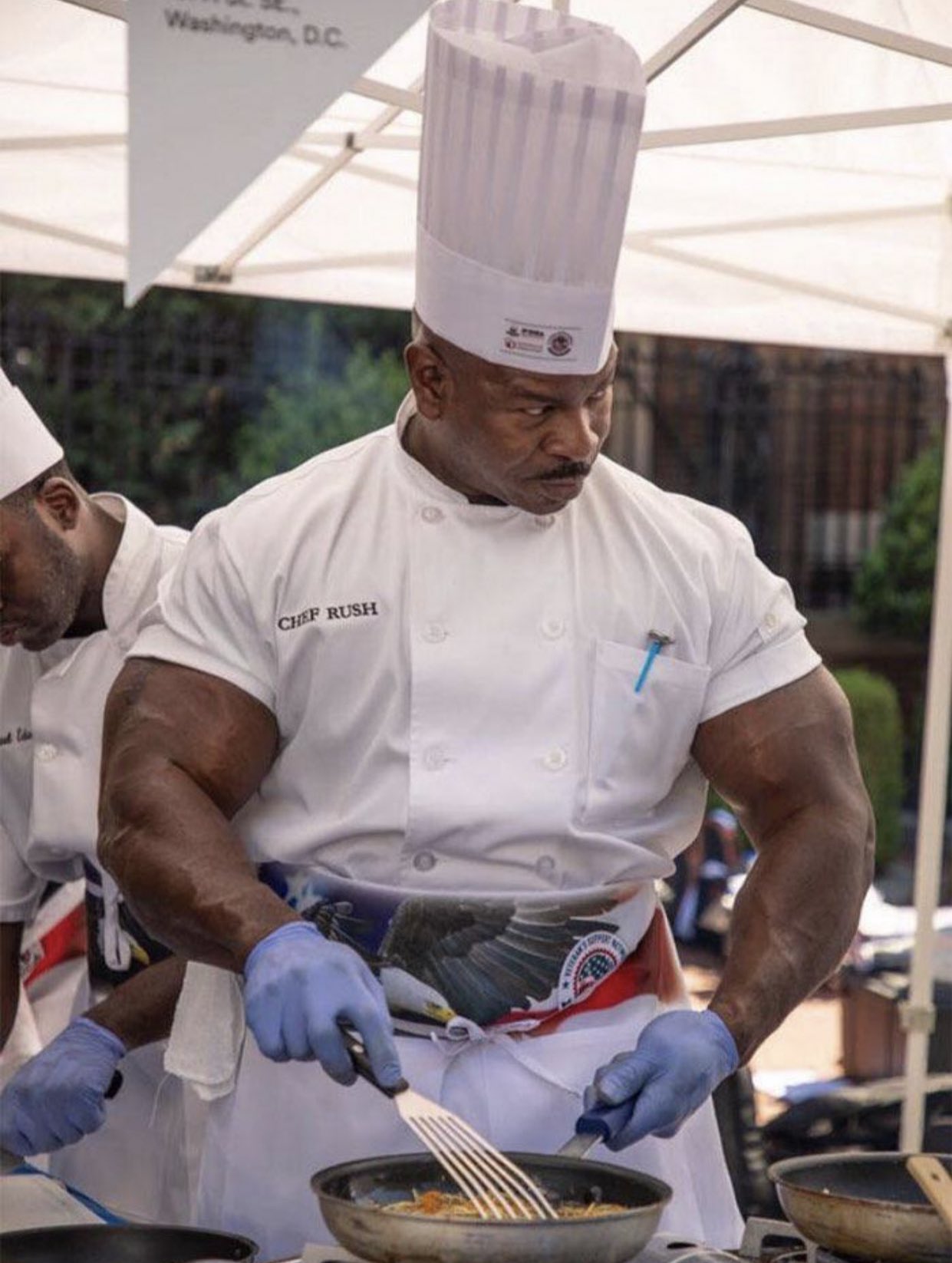What does the world's most macho chef eat?Andre Rush- YouTube