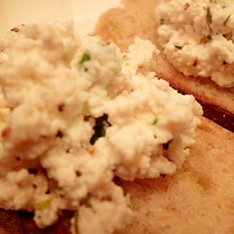 レシピ 水切りヨーグルトのホエーでお肉柔らか！鶏胸肉のカレーマヨ焼き : のんすけのおいしいくらし