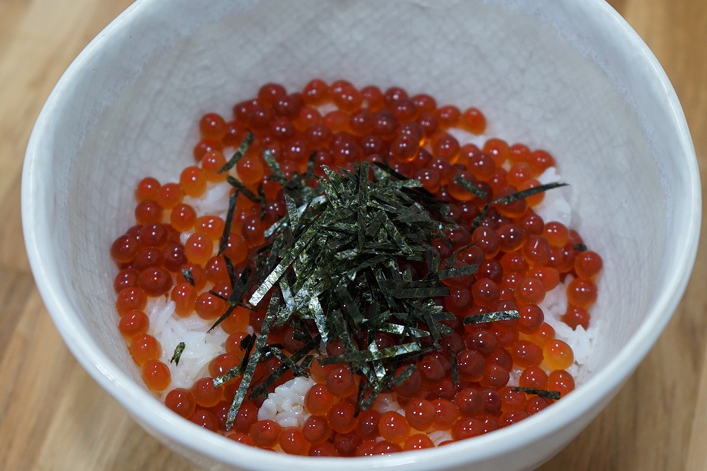例年より早い‼️今年も筋子のシーズンが来ました!!いくらの醤油漬け作り〜昨日の夕食pentaのブログ~お家カフェ気分で小さな料理教室開催
