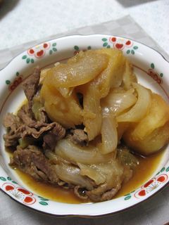 おいしさのヒミツは『牛肉は後入れ』!栗原はるみさん流「肉じゃが」レシピに挑戦してみたヨムーノ