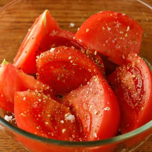 夏野菜「トマト」がおいしい東京・外苑前のお店 リストランテ ホンダ ヒトサラ