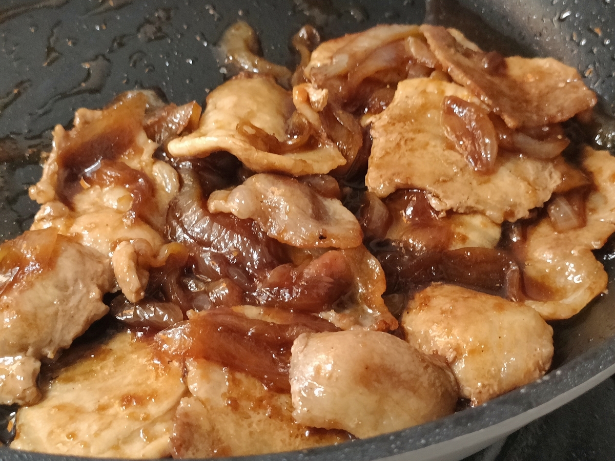 タレが決め手「豚肉の生姜焼き」基本のレシピ。おすすめアレンジ5選も