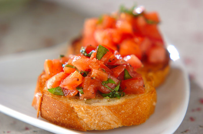 バケットにのせるレシピ パーティーが盛り上がる絶品料理15選の人気レシピ・作り方デリッシュキッチン