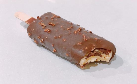 8,278 チョコレート High Res Illustrations - Getty Imagesチョコレート 無人, バレンタイン, 板チョコ