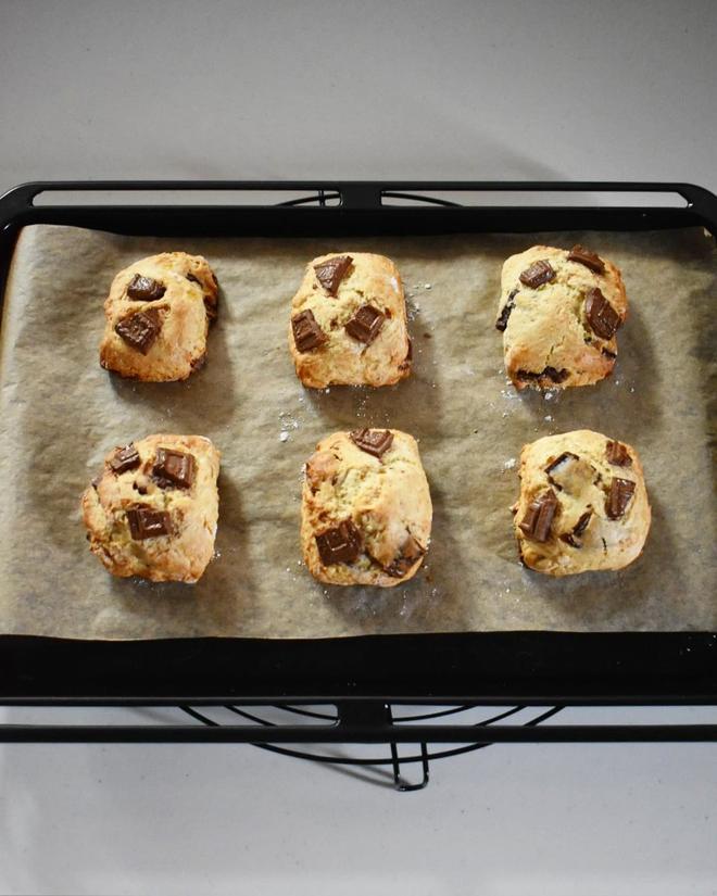 卵もバターもいりません！ホットケーキミックスで簡単「チョコバナナスコーン」のレシピmichill byGMO ミチル