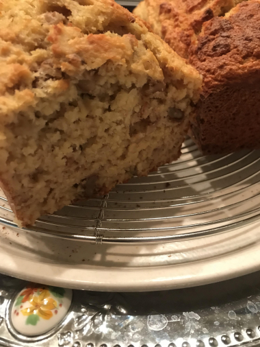 バナナオートミールパウンドケーキの作り方👏 ノンオイルでグルテンフリーで美味しいよ☺️✨ バナナ2本は生地に練り込む用で1本は飾り用です🍌オーブンの位置は調整してね👍ヘルシーご飯ヘルシーおやつグルテンフリーグルテンフリーレシピ宅トレ宅トレ