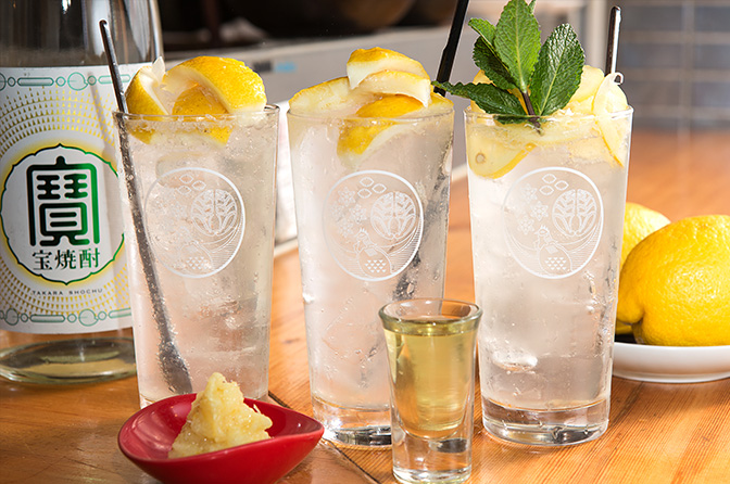 すっきり美味しい『レモンサワー』でお家飲み♪自家製レモンシロップなどで満喫しようキナリノ