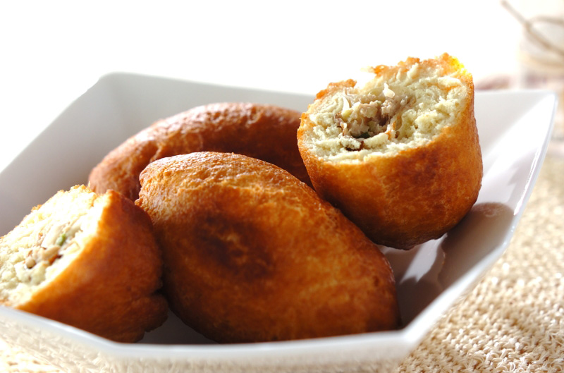 管理栄養士監修 ピロシキの特徴やカロリーを紹介！栄養図鑑食・料理オリーブオイルをひとまわし