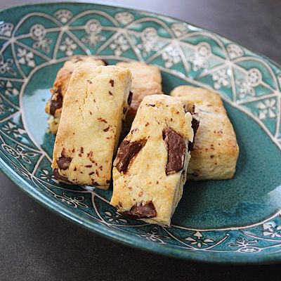 卵もバターもいりません！ホットケーキミックスで簡単「チョコバナナスコーン」のレシピmichill byGMO ミチル