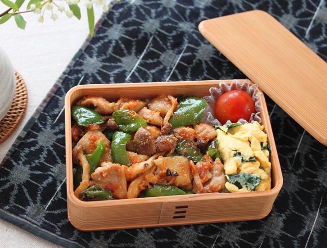ごはんにめっちゃあう！ピーマンとひき肉の炒めもの弁当