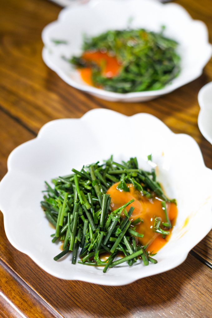 白木の芽とタラの芽と柿の木の芽旬の食材の天ぷら自由人の旅
