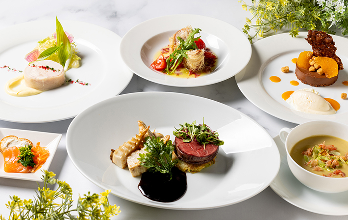 都心のラグジュアリーなテラスで楽しむ南フランスのリゾート気分 スパークリングやカクテルのフリーフローをBBQ料理とともに堪能「プロヴァンスバーベキュー テラス」グランド ハイアット 東京のプレスリリース