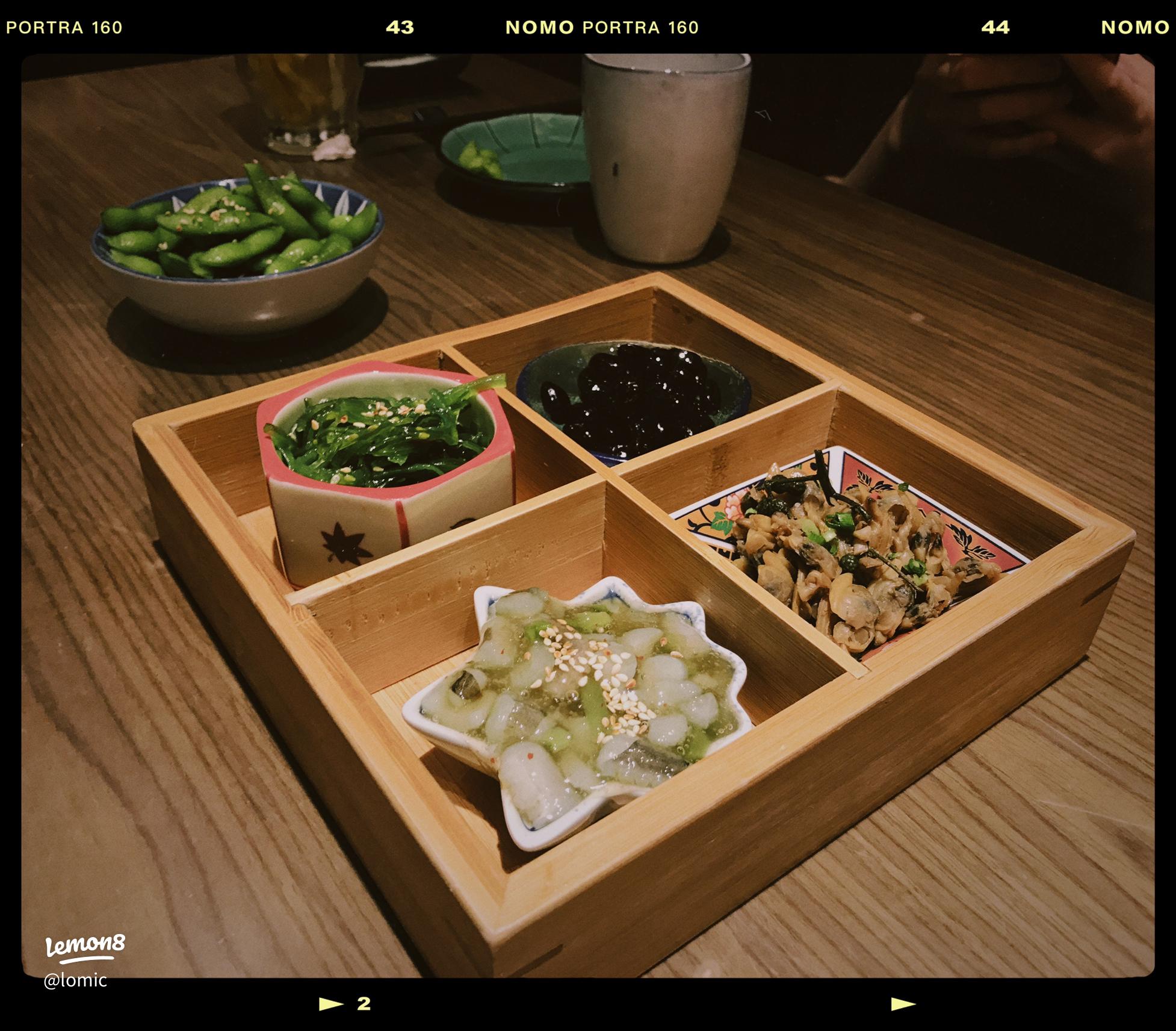 ASCII.jp：LINEが飯テロアプリ！「真上撮り」機能ってなに？1 2