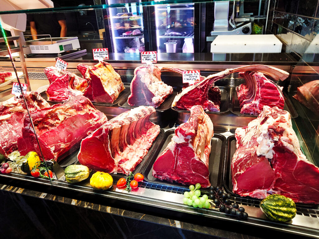 旅行中も行きやすい、ターミナル駅にあるグルメスポット「ミラノ中央駅 メルカート・チェントラーレ il Mercato Centrale Milano 」観光アクセスガイド