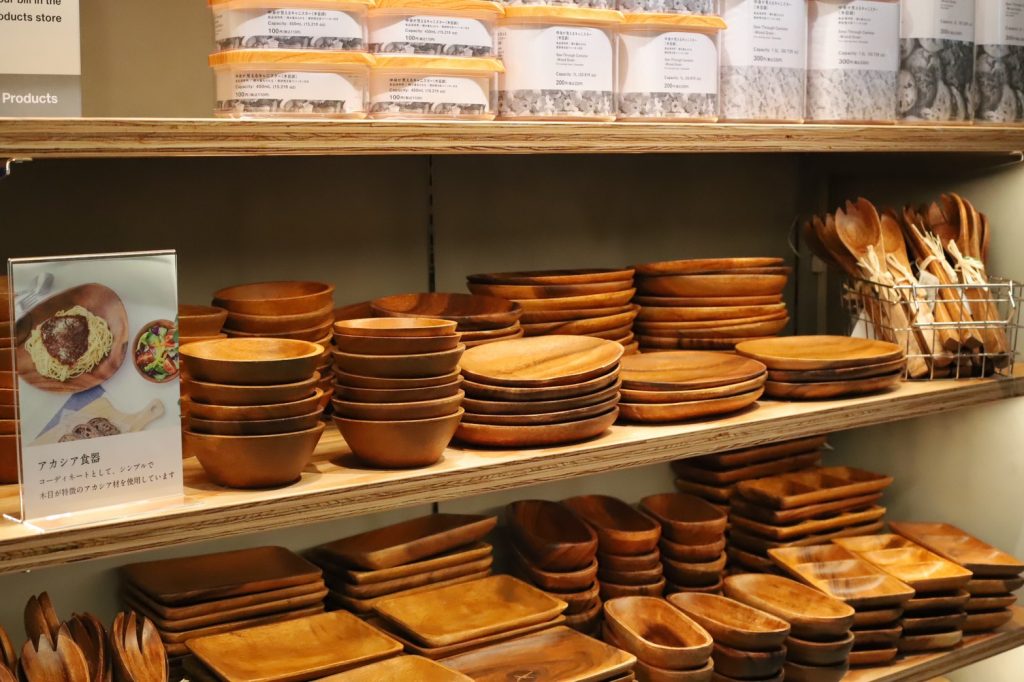 ダイソーの新ブランド「Standard Products」の食器ってどうなの?シンプルなのに使いやすい理由を探ってみたROOMIE ルーミー