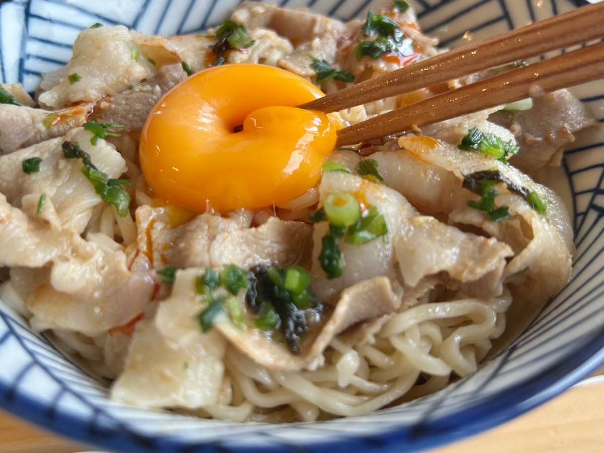 マルちゃんごつ盛り☆背徳の油そば レシピ・作り方 by うさ山 - 楽天レシピ