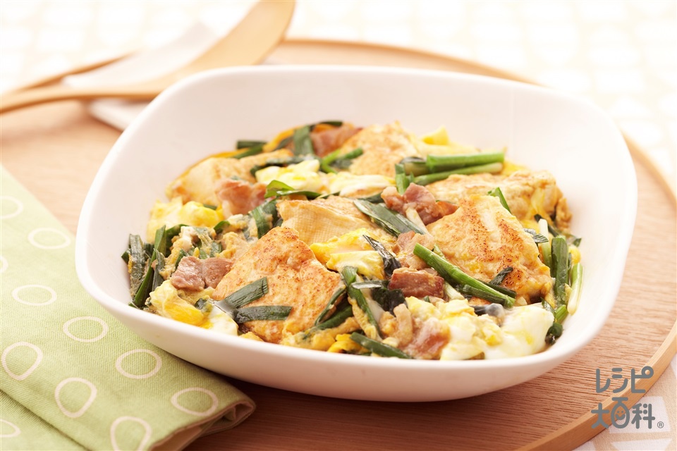 豚バラ肉のスタミナニラ玉炒め