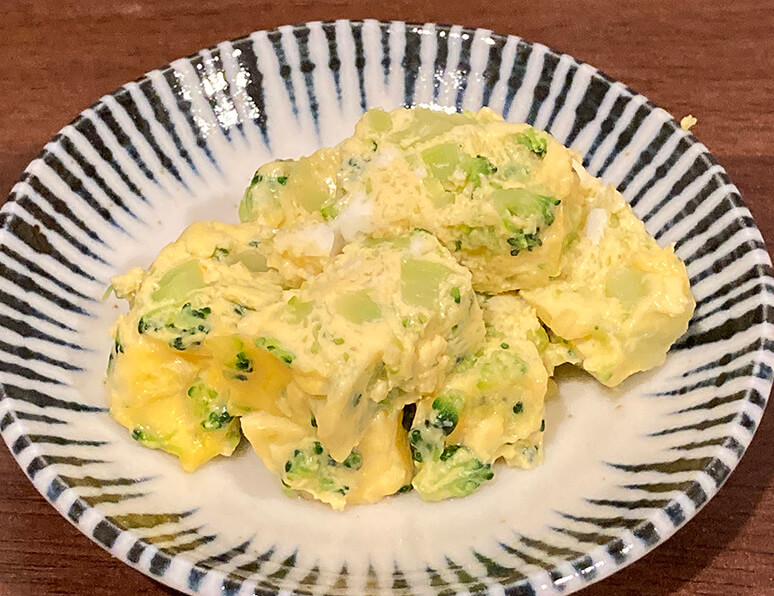 ブロッコリーとジャガイモの手づかみお焼きお役立ち保育コンテンツ保育士の転職求人なら「保育ぷらす＋」