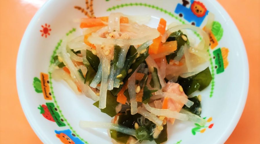 保育園給食 花野菜サラダ