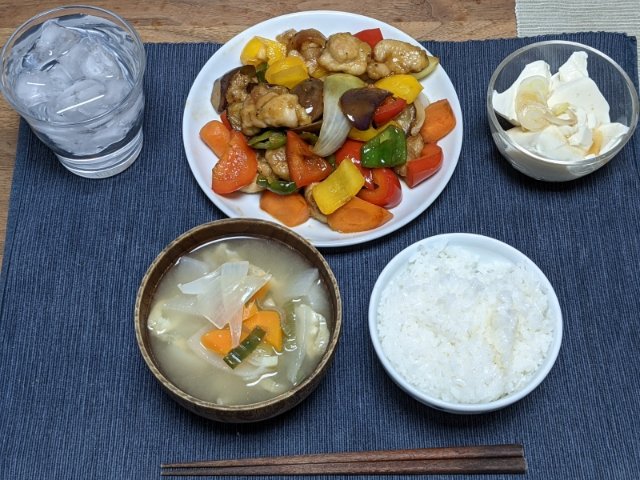 ご飯と味噌汁の配膳位置は地域によって違う? │ 豊田市より発信