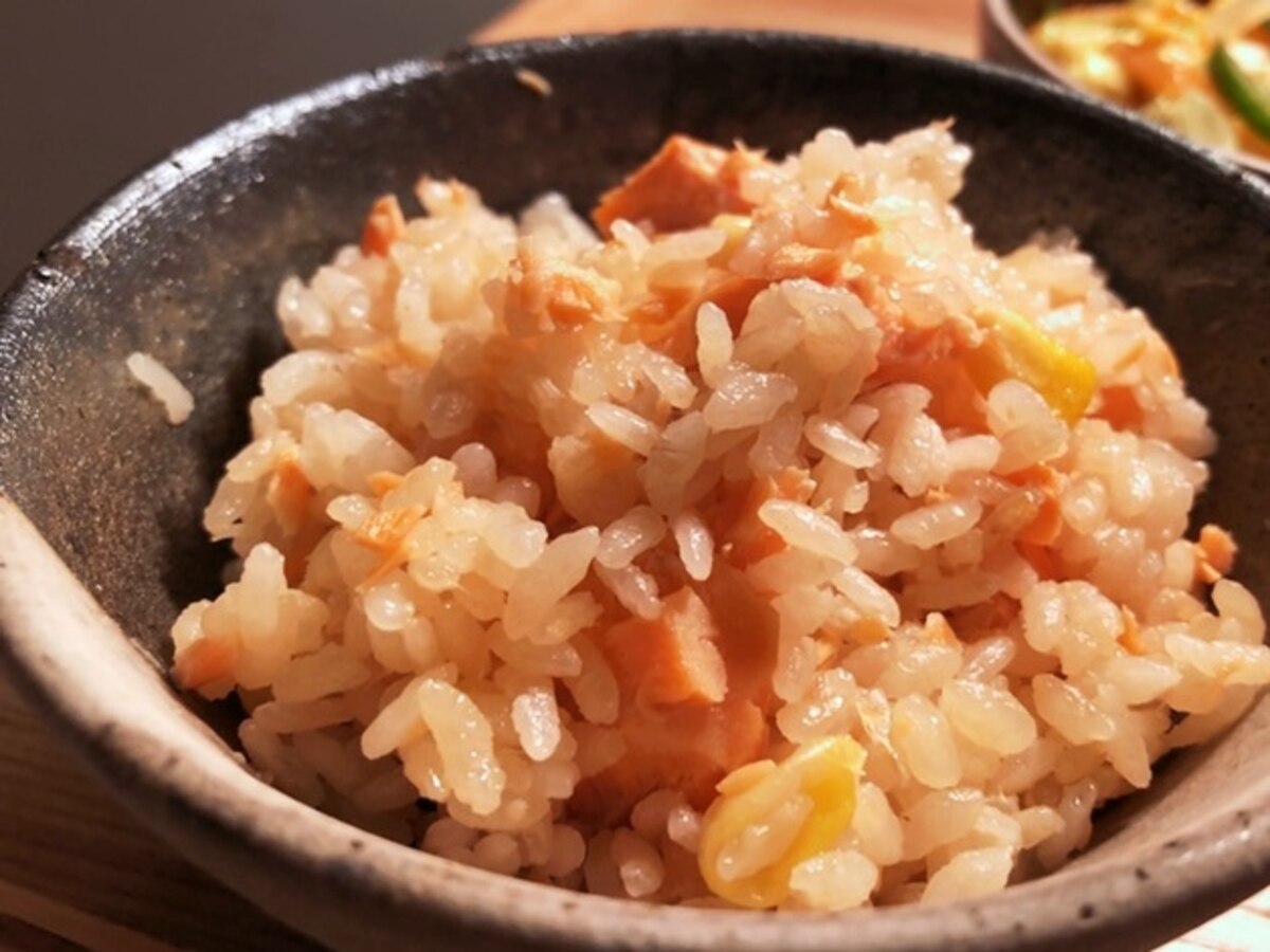 初夏の楽しみ!ヤングコーンと鮭の塩麹炊き込みご飯