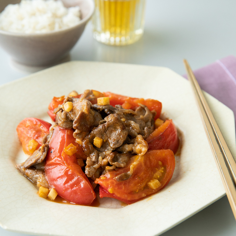 牛こまとトマトのしそバター炒め