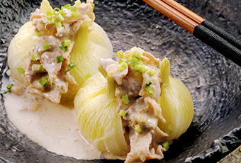 豚肉と新玉ねぎの白だし炒め