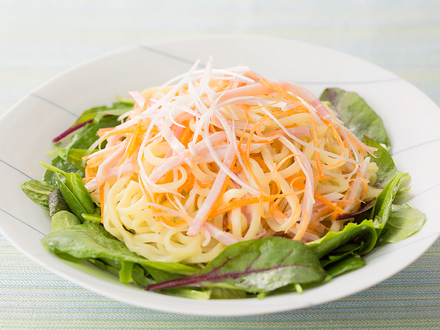 ツナと野菜のサラダラーメン