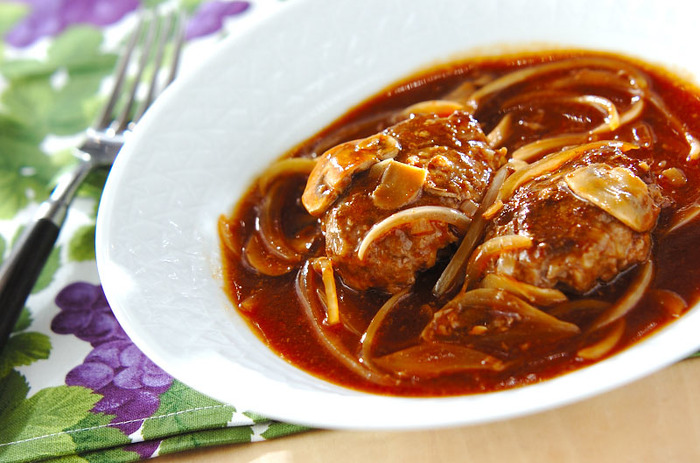 簡単ソースの作り方も！デミグラスソースを使った絶品レシピ15選の人気レシピ・作り方デリッシュキッチン