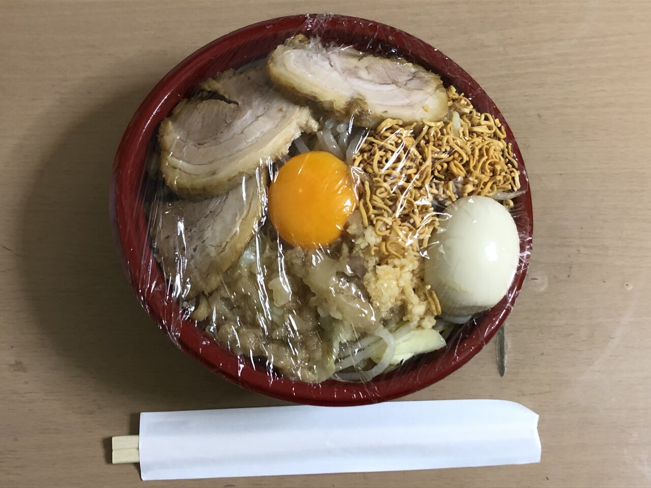 池めん 掛川店の まぜそば全4種ほか、ラーメン等々 お店で食べる量そのまま！テイクアウトできます‼️😆✨ . さらに期間限定で、まぜそば・ラーメンのテイクアウトメニューが700円均一に🎶 . 詳しくはGoodひかりあべにゅう5 22号をCheck🎶 http:www.o-hikari.jp