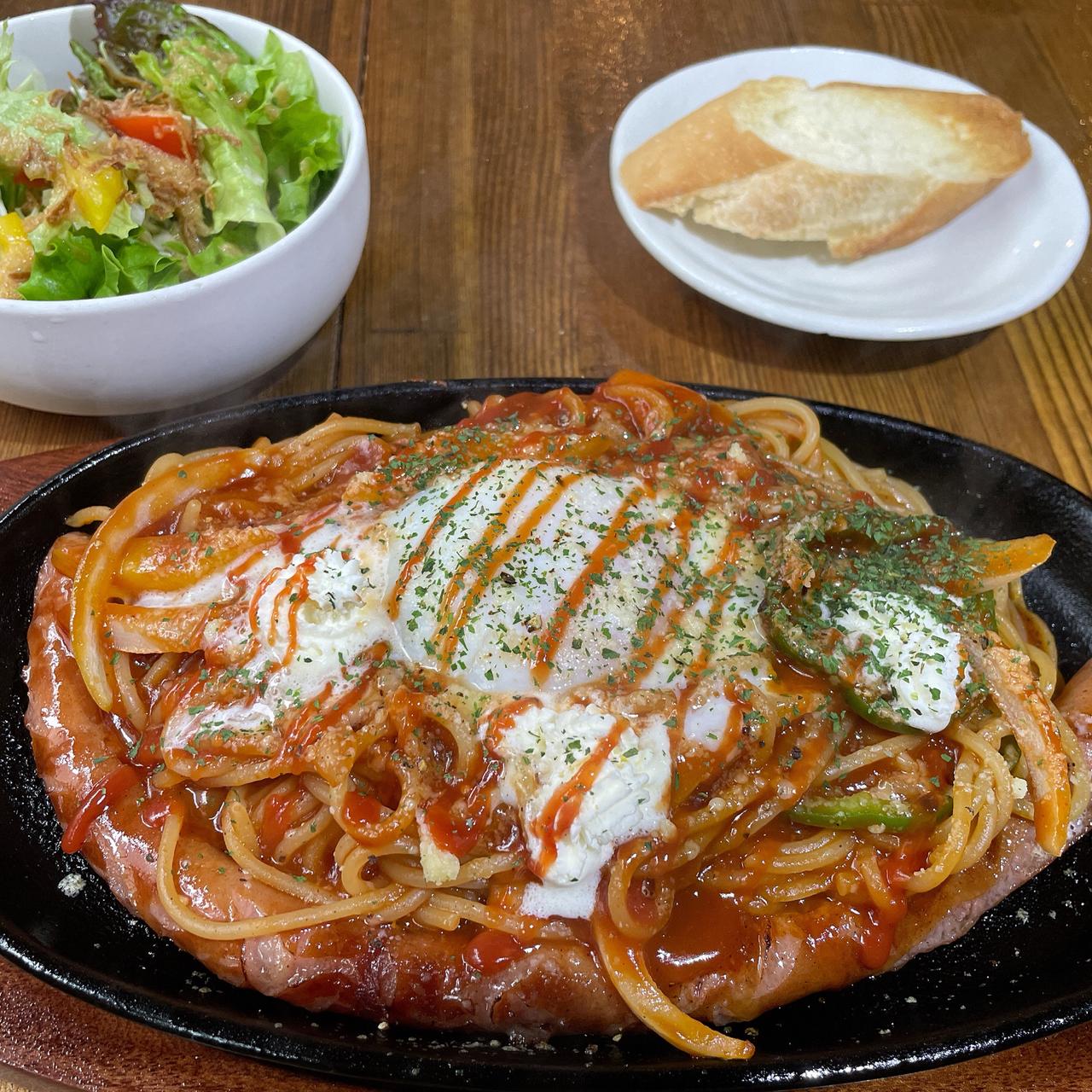 大阪・西中島南方 モチモチの生パスタでお得なランチが味わえる!自家製生パスタとスペアリブのお店 なかい家