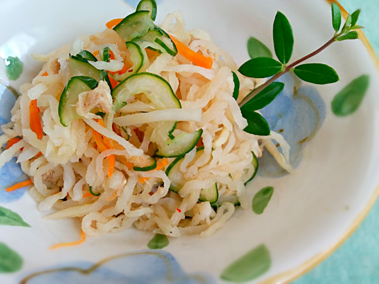 切干大根とツナの甘くない煮物♪