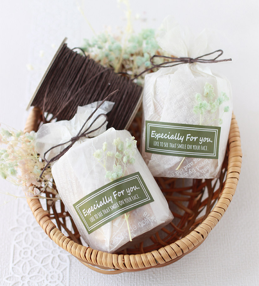 ワックスペーパーでラッピング！お菓子の簡単＆おしゃれな包み方