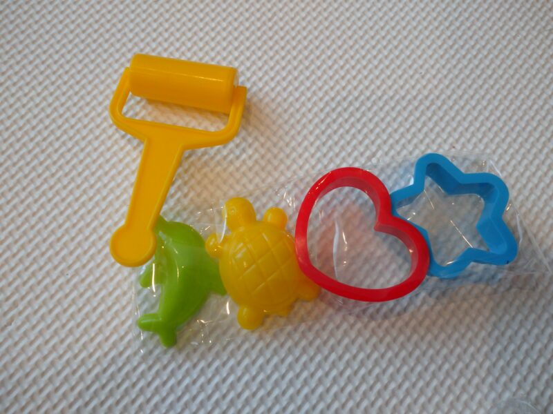 硬くなっちゃった！ ダイソー 小麦粉粘土をやわらかくする方法 - michikoのメモ帳