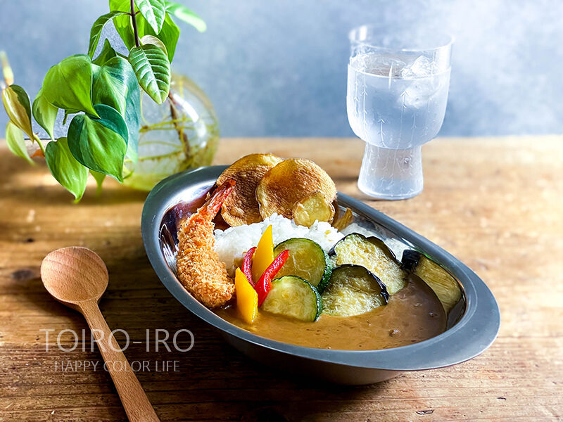 お肉不要！コク旨たっぷり「野菜カレー」