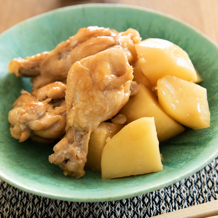 鶏手羽元とたまごの酢煮