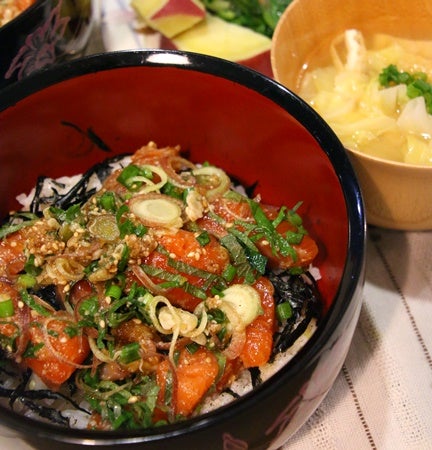 シリーズ累計30万部突破！和田明日香さんの「地味ごはん。」第２弾『楽ありゃ苦もある地味ごはん。』が発売株式会社主婦の友社 のプレスリリース