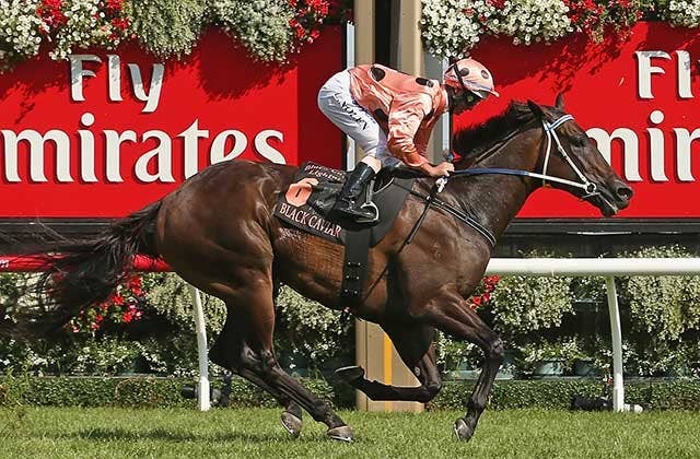 新DCドラマ「ブラック・ライトニング」悪役レディ・イヴにグラミー賞歌手シネマトゥデイ