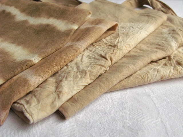 染色家・瀬藤貴史さん手掛ける「コーヒー染めT」 熊谷のコーヒースタンドとセレクト店がコラボ - 熊谷経済新聞