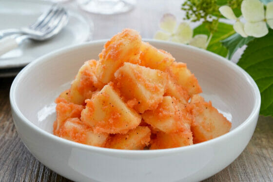 レンジメートキッチン RANGEMATE Kitchenレンジメートで作るじゃがいもを使ったレシピのご紹介です❕🥔 じゃがいも が美味しい季節！ほくほく食感が嬉しい煮物料理や手軽に食べられるサラダ、お祭りの定番料理など、さまざまなじゃがいもを使ったレシピをご紹介し