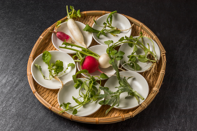 七草粥食べる意味と七草の解説 春夏秋冬それぞれの七草について