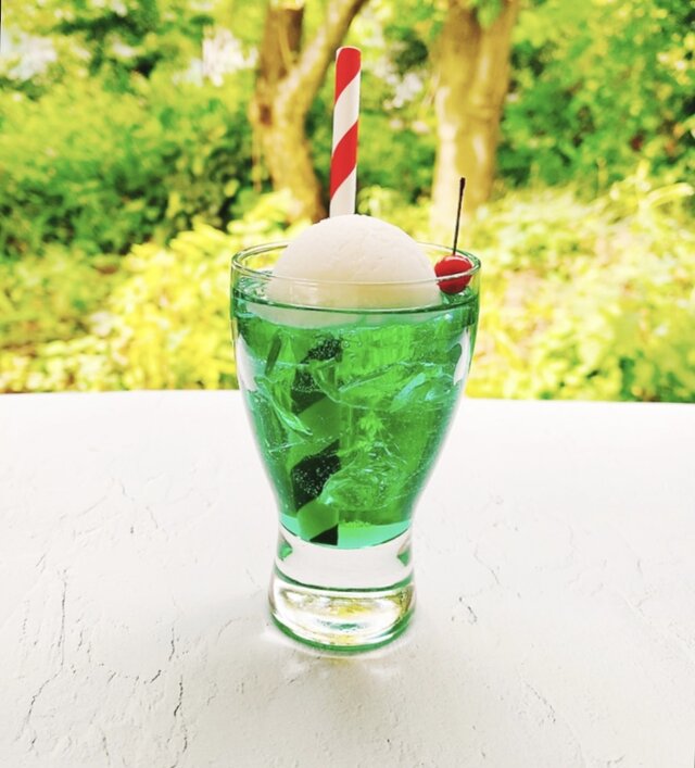 マニア厳選のしゅわしゅわクリームソーダ！東京都内でノスタルジーにひたれる喫茶店4選るるぶ&more