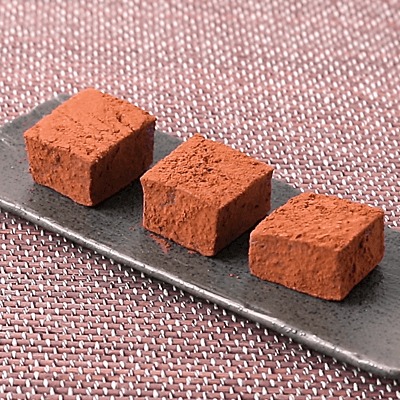 市販のお菓子で簡単スイーツおせち