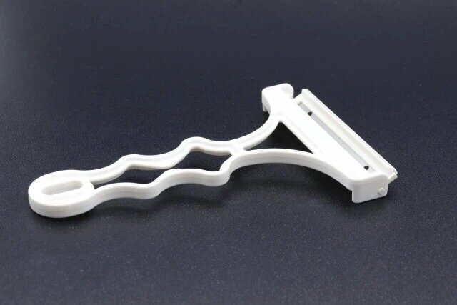 100均検証 ダイソーの100円キャベツピーラーと200円キャベツピーラーでキャベツを千切り比べしてみた結果ロケットニュース24