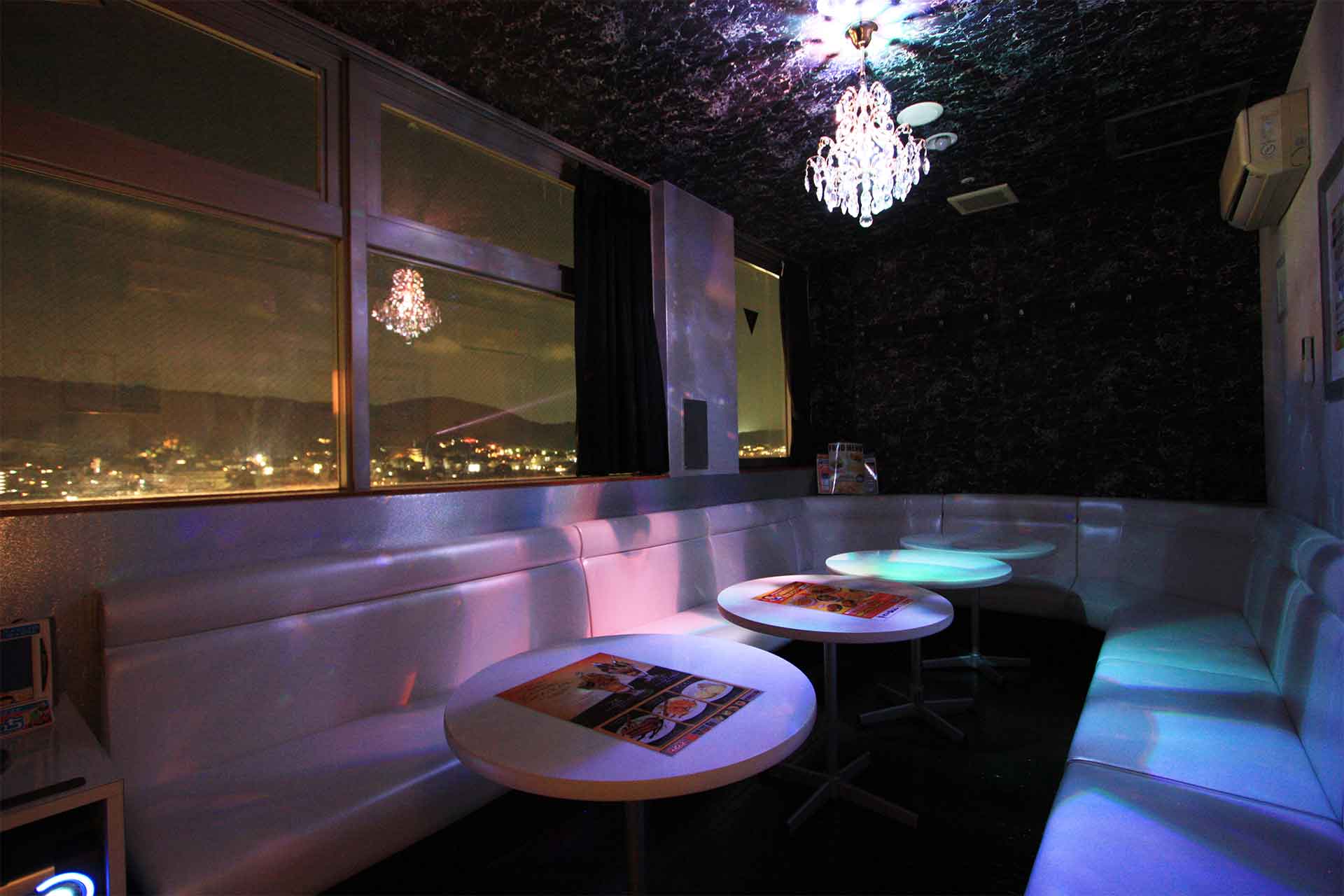 カラオケパセラ新宿靖国通り店の店内紹介&ルームギャラリーリゾート複合型エンターテインメント施設のパセラリゾーツ